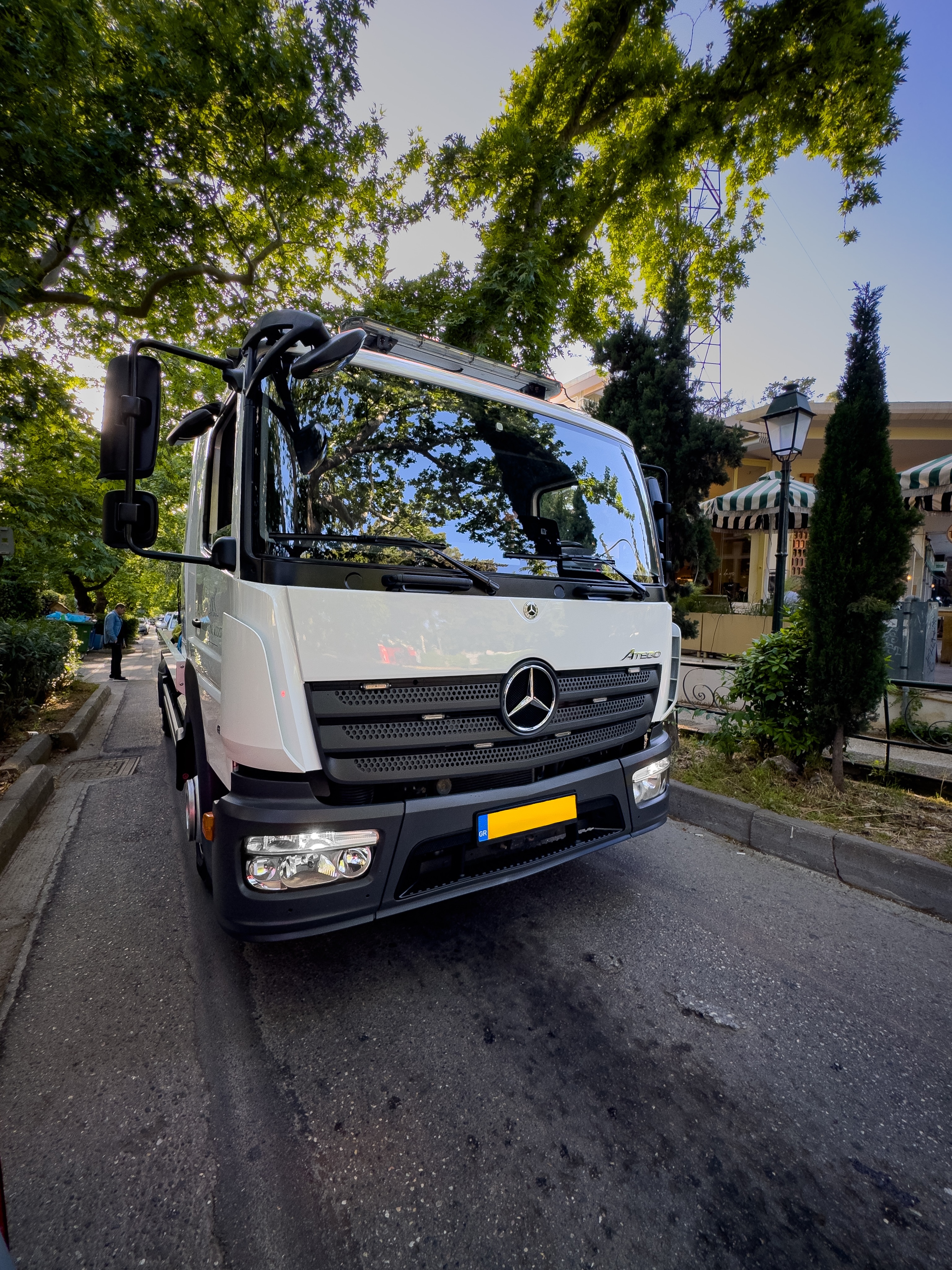 Mercedes Atego — το όχημα μεταφοράς ATV και buggies